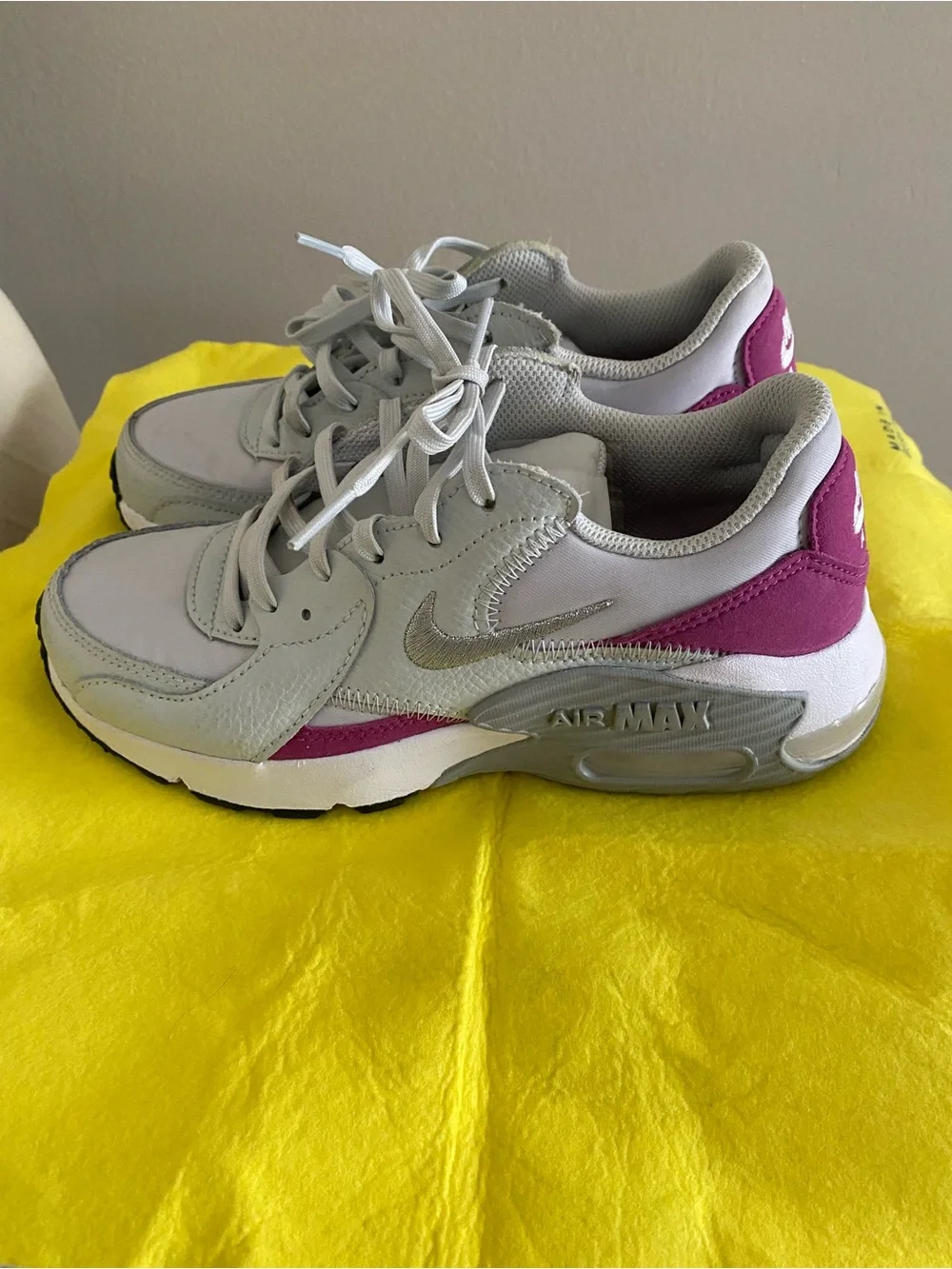 Girls Nike Air Max Sneakers size US 5